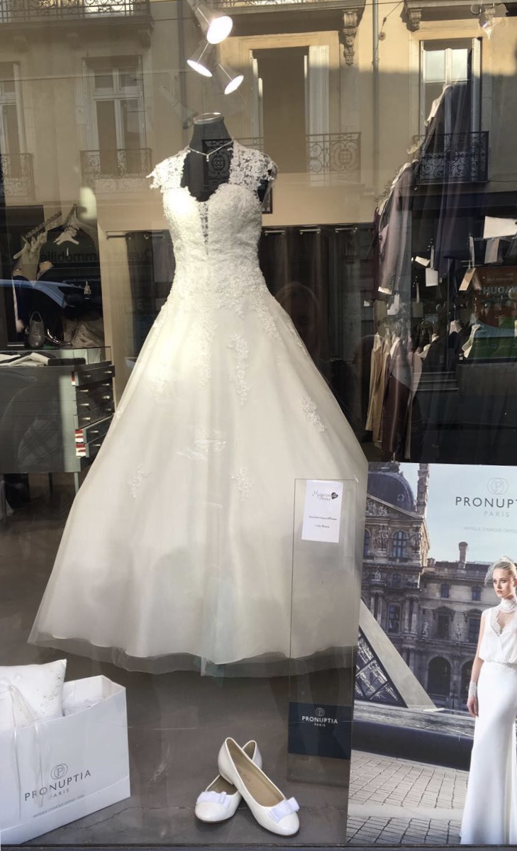 Robes des mariées à Paris - Pronuptia