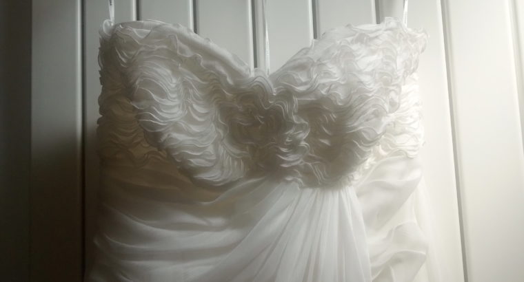 Robe Pronovias modèle Bajel taille 42 jamais portée pour une mariée toute vaporeuse !