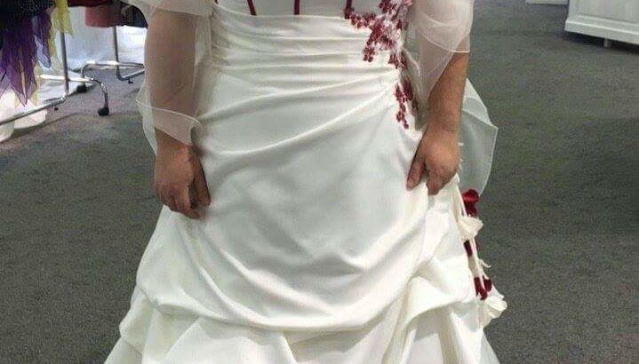 Robe mariage grande taille ivoire et rouge