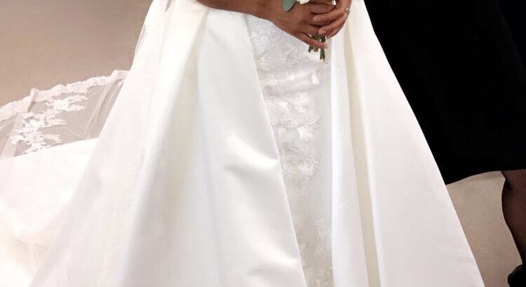 Robe de mariée neuve avec étiquette pronovias